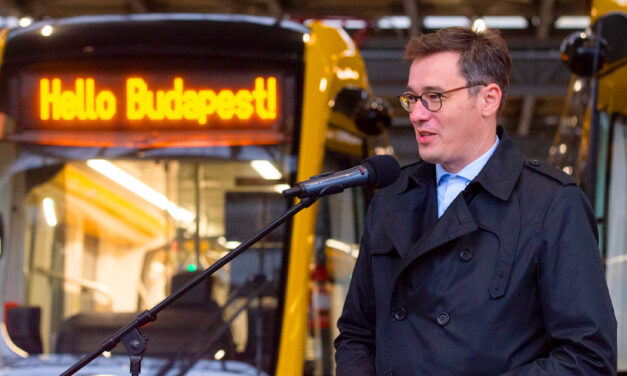 Karácsony Gergely: péntek délben 10 percre leáll a tömegközlekedés Budapesten
