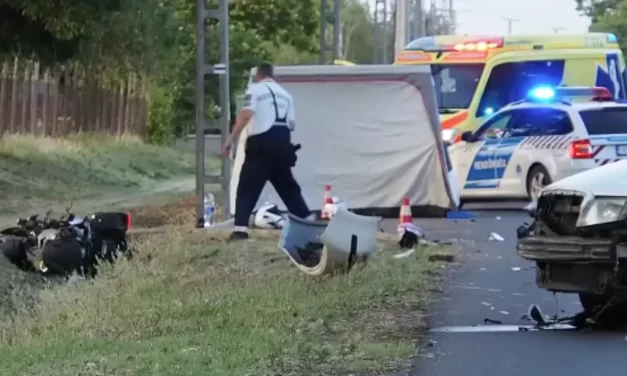 Családi tragédia Sándorfalván: 6 és 12 éves gyerekei szeme láttára halt meg az édesapa, miután motorjával egy autónak csapódott 
