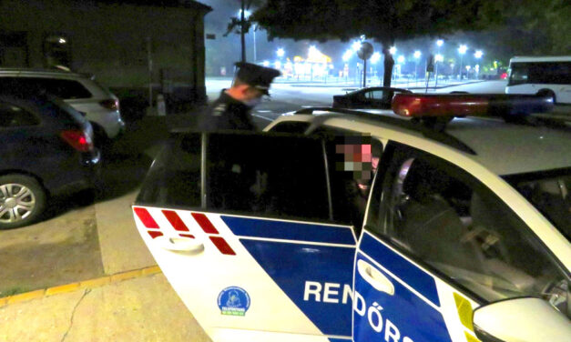 Elcsábította 13 éves diákját a Vác környéki tanár: éjszaka, egy elhagyatott épületben randiztak, majd rávette a lányt, hogy meztelen képeket küldözgessen neki