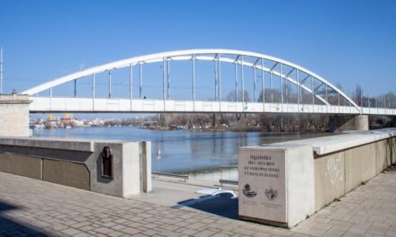 Magából kivetkőzve ütötte-verte áldozatát egy férfi Szeged belvárosában: a gyógyszerésznek készülő lány maradandó sérülést szenvedett, újra meg kellett tanulnia járni és beszélni
