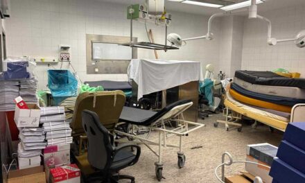 Szentesi kórház: raktárként használják azt a műtőt, amelyet a sebészeti beavatkozásokra jelölt ki Takács Péter államtitkár