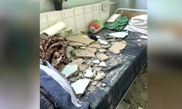 Leszakadt a mennyezet a berettyóújfalui kórház egyik kórtermében, Kulja András szerint a beteg élete csak a szerencsén múlt