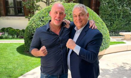 A Karmelitában fogadta Orbán Viktor Dopmant, a rapper néhány évvel ezelőtt még a miniszterelnökről készült szobor fejét rugdosta egy tüntetésen