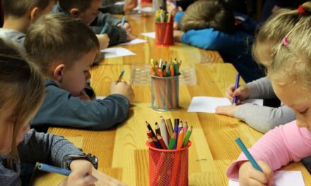 Pofonsorba állították, büntetésből a hideg futtatták a gyerekeket a nagykanizsai piarsta oviban: a szülők felháborodtak