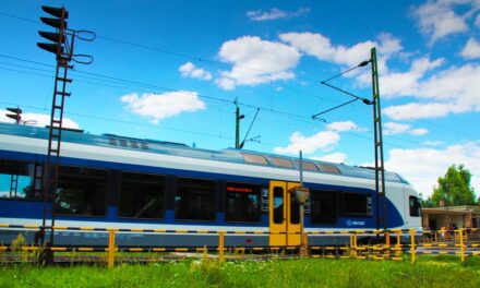 Elgázolt a vonat egy embert Vác és Göd között, forgalmi változásokat vezetett be a MÁV