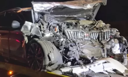 Halálos baleset a 4-es főúton: előzés közben ütközött egy másik járművel, a sofőr felesége szörnyethalt