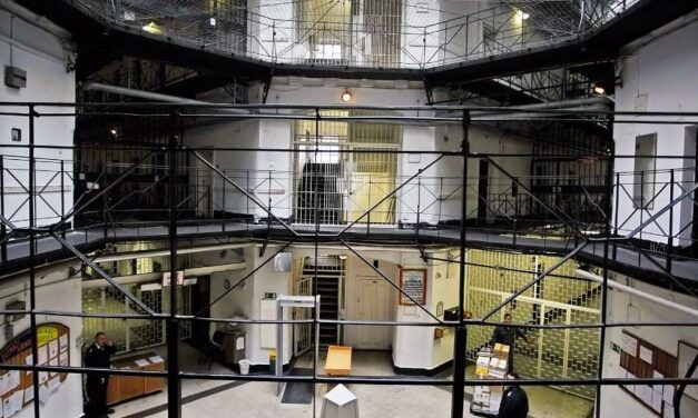 Részegen bemászott a szegedi Csillagbörtönbe egy ember, egy hónap elzárást kaphat