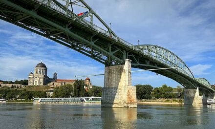 Gyűjtést szerveztek a mentősök a Dunába ugrott kollégájuk családjának megsegítésére, Krisztiánt egy hete nem találják