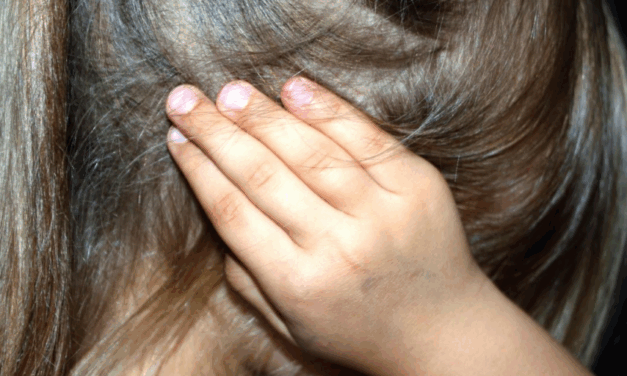 A tanítójának vallotta be a kislány, hogy nagyapja milyen szörnyűségeket művel vele 3 éves kora óta az ágyban