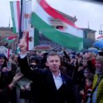 „Ezt a választást meg fogjuk nyerni, nem kicsit, nagyon!” – mondta óriási tömeg előtt a Hősök terén Magyar Péter