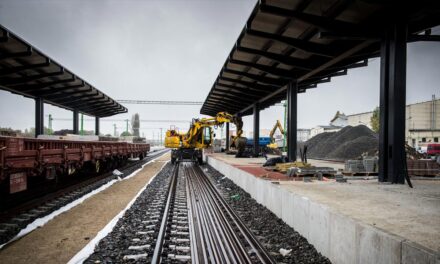 MÁV: október 9-től 30-ig váltókat cserélnek Kelenföldön,  változások lesznek a székesfehérvári, győri és pécsi vonalon
