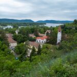 „Zebegény nem Halloween falu” – betiltotta a tökfaragást a település polgármestere, szerinte a helyiek inkább menjenek a temetőbe emlékezni