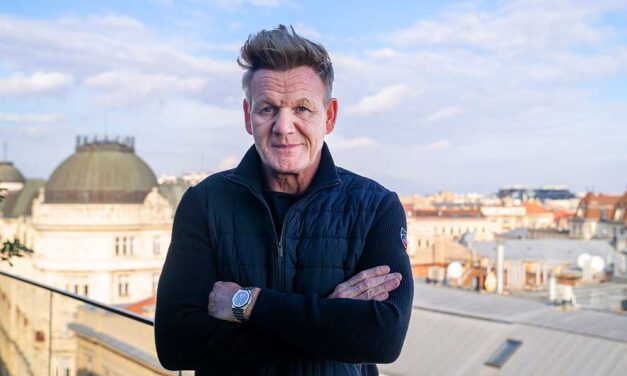 Budapesten nyit éttermet Gordon Ramsay, a világhíres sztárséf, Orbán Viktor vejének a szállodájá bizniszel vele