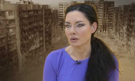 Gregor Bernadett kiakadt, amiért egy korábbi nyilatkozatát és a fiai fotóit használta fel a kormánymédia a háborúval riogató ingyenes mellékletében