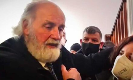 Felfüggesztett börtönt kér az ügyészség Iványi Gáborra és több ismert ellenzéki politikusra