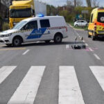 Kiemelte a családból a gyámügy azt a kislányt, aki tavaly kiszaladt az útra és elgázolta egy autós: az apuka ezután rátámadt a sofőrre