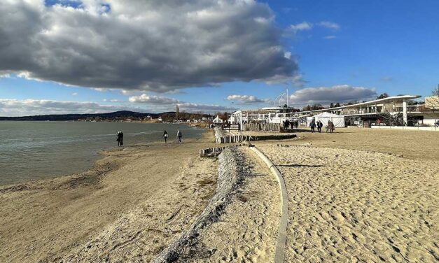 Velence-korzó ügy: Elbukta a pert a velencei önkormányzat, 25 millió forintot kell fizetnie a sokat szidott Gomi Kft-nek