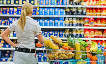 Ha még nem szerezted be a pezsgőt és a virslit, akkor még van időd:  így tartanak nyitva a boltok szilveszter napján