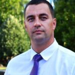 Bántalmazhatott egy hajléktalant, rendőrségi eljárás indult Tapolca polgármestere ellen