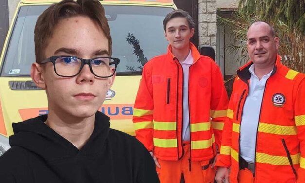 Hősies életmentés: Főzés közben összecsuklott az anya a konyhában, a 13 éves Ádám megkezdet az újraélesztést, a kiérkező mentősök folytatták 