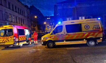 Három tinilány késelte meg a 15 éves lányt a budapesti éjszakában: az egyik még a telefonját is ellopta