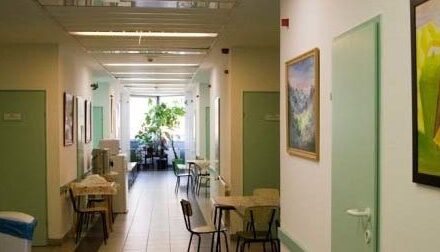 Összomlóban a budapesti egészségügy? 15 orvos mondott fel a Nyírő Gyulában, máshol szakember hiány miatt, egy kórházi szintet zártak le