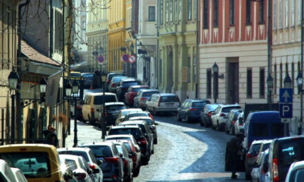 Így változnak a lakossági parkolási díjak a Budapesten, van ahol alaposan meglepte az önkormányzat a helyieket