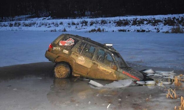 Autóval ment jégre a bonyhádi férfi aztán meglepődött, hogy beszakadt alatta a jég