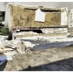 Tragédia Komáromban: leszakadt a járási hivatal tetőszerkezete, egy ember azonnal meghalt