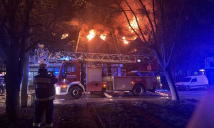 Robbanás a budakeszi munkásszállón: halottak és súlyos sérültek is vannak, több embert még keresnek