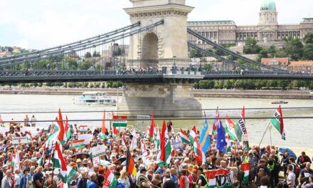 Közlekedési káosz jön Budapesten: itt a lista, hogy lesznek lezárások a ünnepi rendezvények miatt