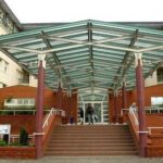 Megdöbbentő történet: infarktusos tünetekkel került a Szent Imre kórház sürgősségi osztályára Piroska néni, orvos nem látta, mire meglett a laborja, az asszony meghalt