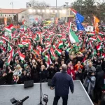 Balhé Orbán Viktor péceli fórumán: csoportos garázdaság miatt nyomoznak a fekete kabátosok dulakodók miatt