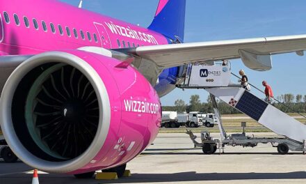 A Wizz Air hosszú időre leállította a közel keleti járatait, visszafizetik a jegyek árát, 3 lehetősége van az utasoknak
