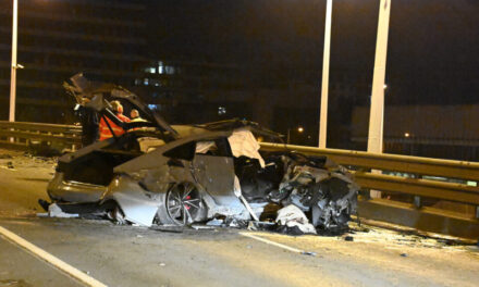 Őrizetbe vették a két ember halálát okozó ámokfutót: a török vállakozó versenyzésközben tartolta le a vétlen autóst