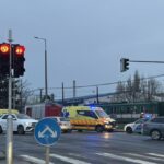 „Barnabás meghalt, 14 éves volt” – nem tudták megmenteni annak a fiatalnak az életét, aki fülhallgatóval a fején gázolt el a HÉV Óbudán