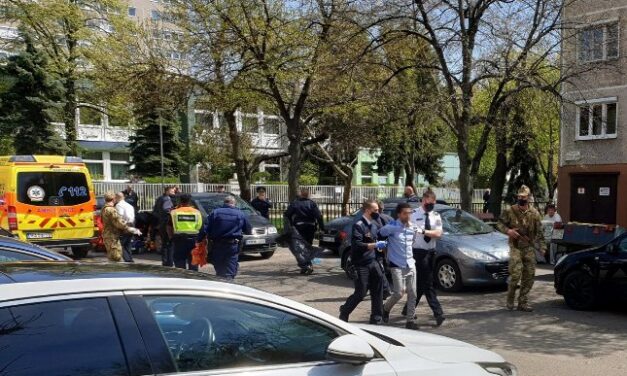 Családi dráma Győrben: halálra szurkálta feleségét egy parkolóban, majd öngyilkos akart lenni a férfi