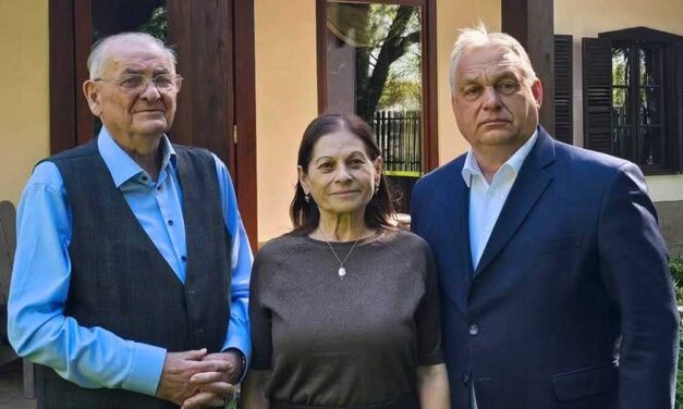 Pánik után hatalmas közpénzeső: Gombfocira, csocsóra és ultibajnokságra kapott közel 5 milliárdot Lezsák Sándor alapítványa a választáson megbukott Orbán Viktor kormányától