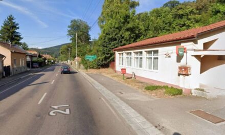 Egy villanyoszlopra akasztotta fel magát a háromgyermekes családapa Somoskőújfalun, kamera rögzítette a szörnyű tragédiát