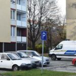 „Az biztos, hogy Richárd üldözte Vandát a halálba” – megszólalt a 4. emeletről kiesett 17 éves lány nagymamája