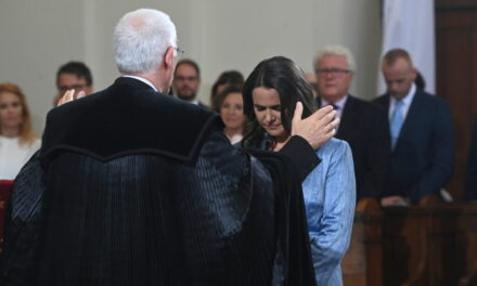 Novák Katalin kabinetfőnöke: Balog Zoltán volt az, aki határozottan és nyomatékosan kérte K. Endre kegyelmét
