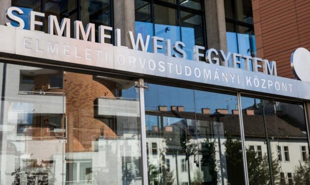 Rendőrök lepték el a Semmelweis Egyetem klinikáját: gyógyszerkísérlet miatt nyomoznak