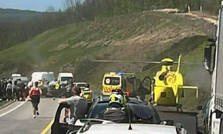 Fekete péntek az M1-esen: 40 perc különbséggel 8 embert halt meg két tragikus ütközésben
