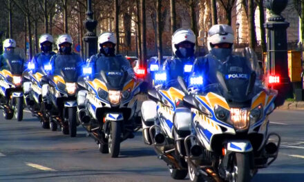Filmbe illő autós üldözés Budapesten: motoros rendőrök elől menekült a részeg ámokfutó, a fél városon át üldözték a zsaruk