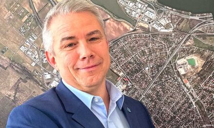 Milliós jutalom Törökbálinton: 3 havi jutalmat kapott Szőke Péter polgármester, többen felháborodtak