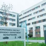 Lázgörcsöt kapott és meghalt egy kétéves kisfiú a tatabányai kórházban, a szülők szerint a gyereket meg sem vizsgálták