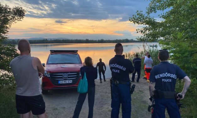 Vízbe fulladt egy fiatal férfi Hejőkeresztúron, vízibiciklizés közben történt a tragédia