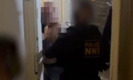 Többször kihasználta testileg az értelmi fogyatékos nőt, egy budapesti hostelben fogták el az 55 éves férfit – videó a cikkben