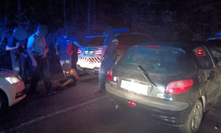 Részegen, jogsi nélkül vezetett egy 26 éves férfi: a rendőrök Székedfehérvártól Balatonvilágosig üldözték