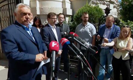 Előkerült Orbán Viktor, gyorsan tartott egy sajtótájékoztatót, ahol önkényuralmi rendszert kiáltott és elmondta: szerinte nincs rendben, hogy az ügyészség lefoglalta a Fidesz számítógépes rendszerét